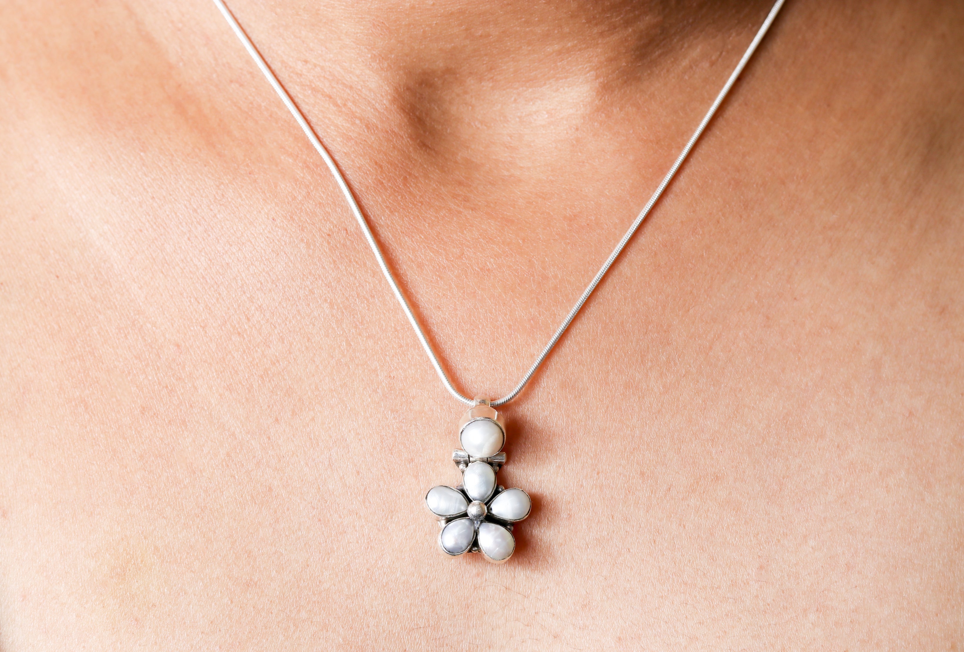 Floral Pearl Pendant