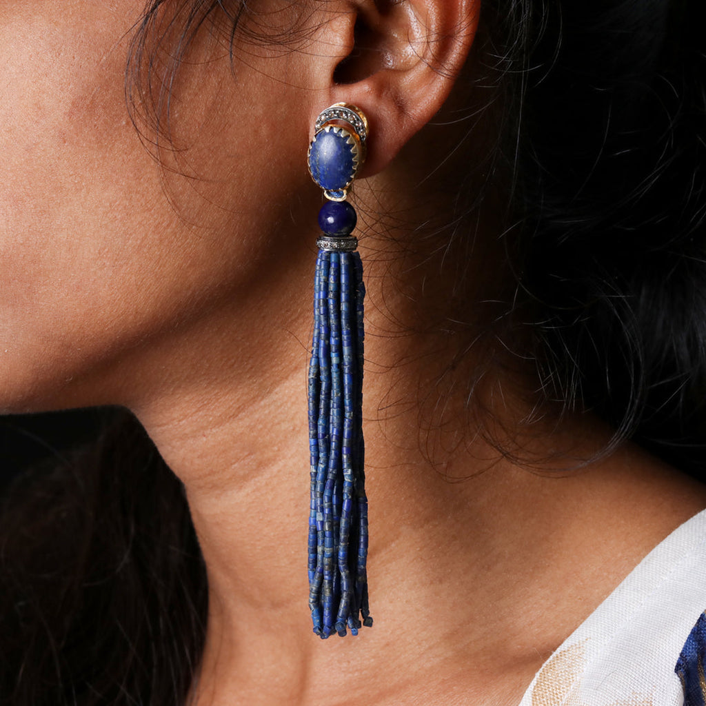 SILVER EARRING
