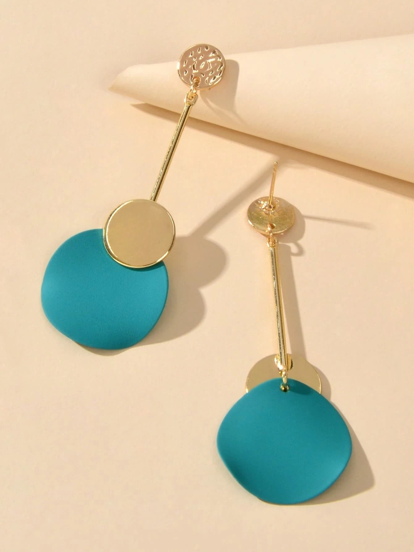 Gold Metal Red Green Geometric Chandelier Pendant Earrings for Women Teens Girls-2