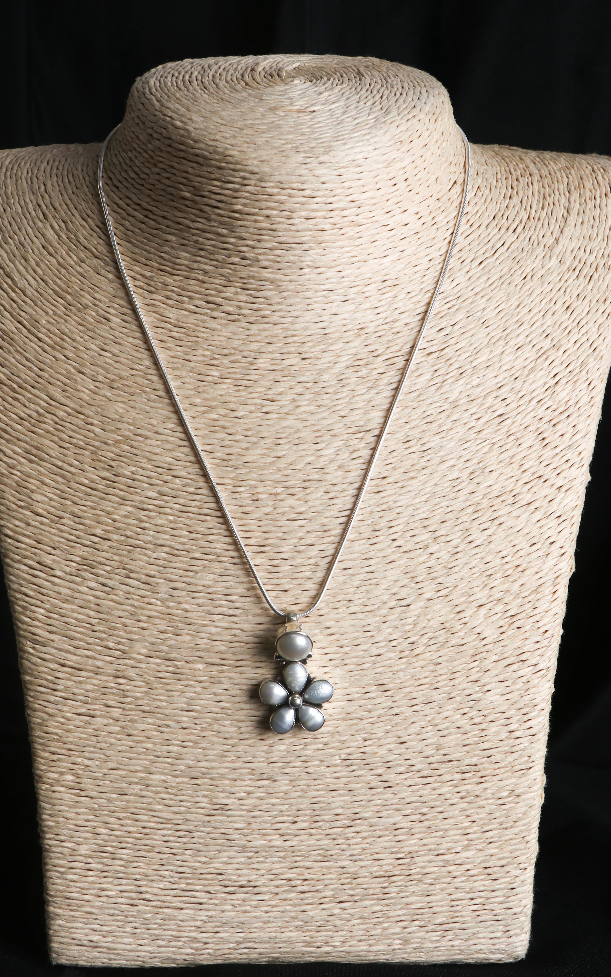 Floral Pearl Pendant