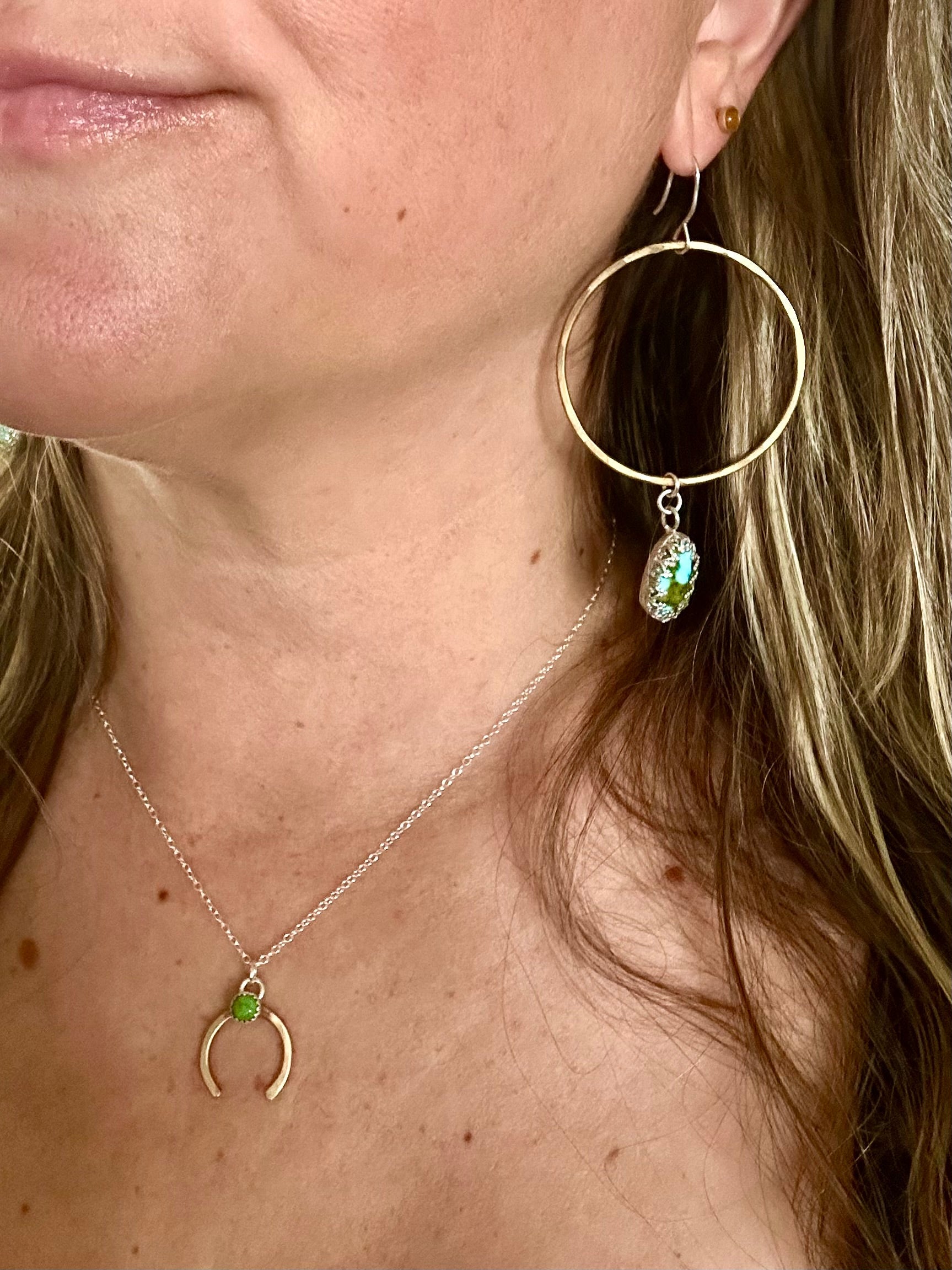 Share Luck - Lucky Horseshoe Charm Necklace - Turquoise-3